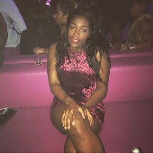 Meet your Posher, Sharnice